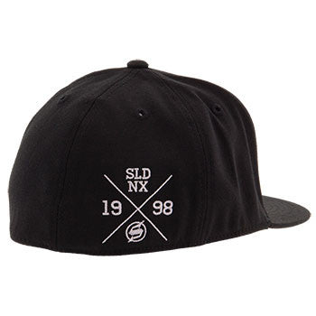 TEAM PLAYER WOOL FLAT BILL FLEXFIT HAT - BLACK
